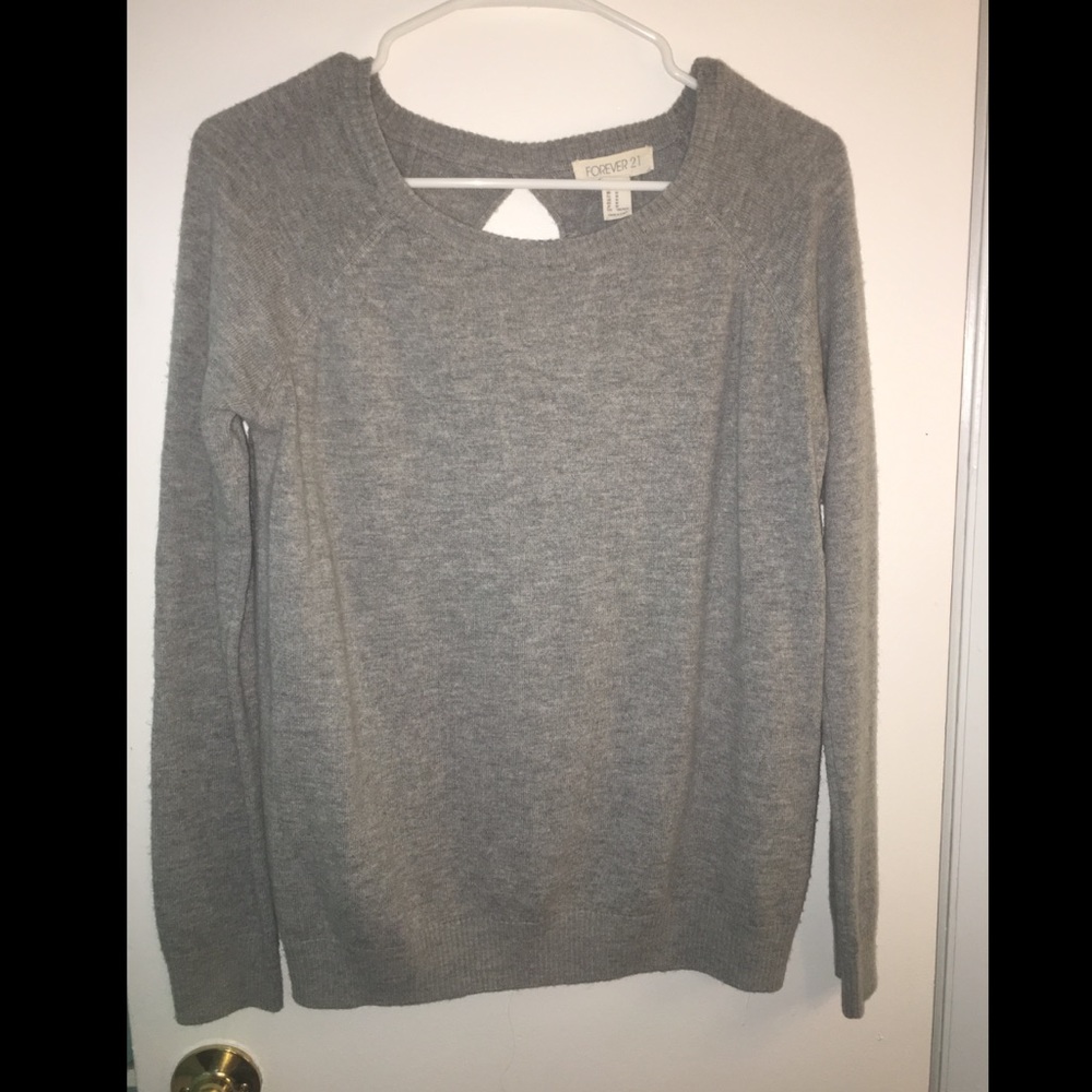 Forever 21 gray keyhole back sweater